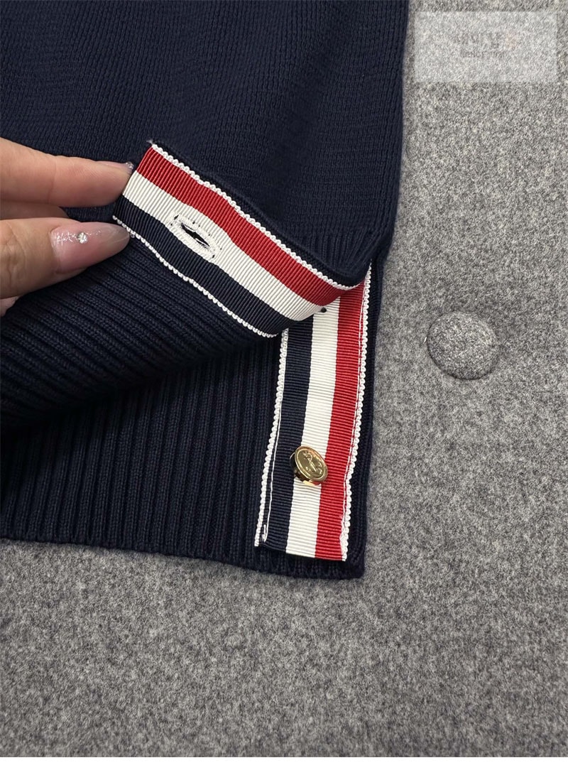 Thom Browne 톰브라운 사선완장 4-Bar 밀라노 스티치 클래식 가디건 레플리카 11번 이미지 - 의류 | 세미샵 레플리카 사이트