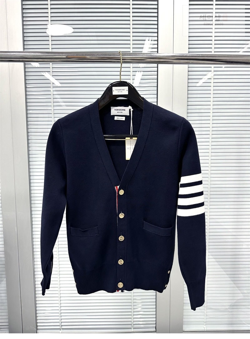 Thom Browne 톰브라운 사선완장 4-Bar 밀라노 스티치 클래식 가디건 레플리카 23번 이미지 - 의류 | 세미샵 레플리카 사이트