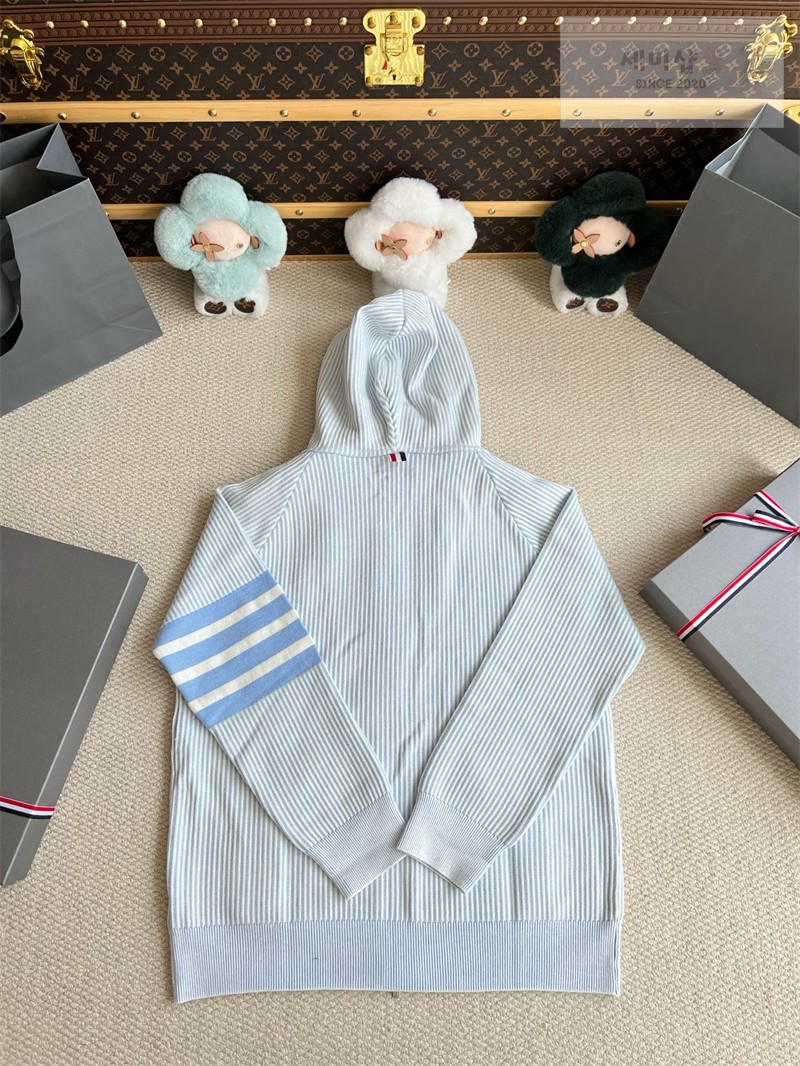Thom Browne 톰브라운 사선완장 4-Bar 스트라이프 후드 집업 블루 의류 16번 이미지