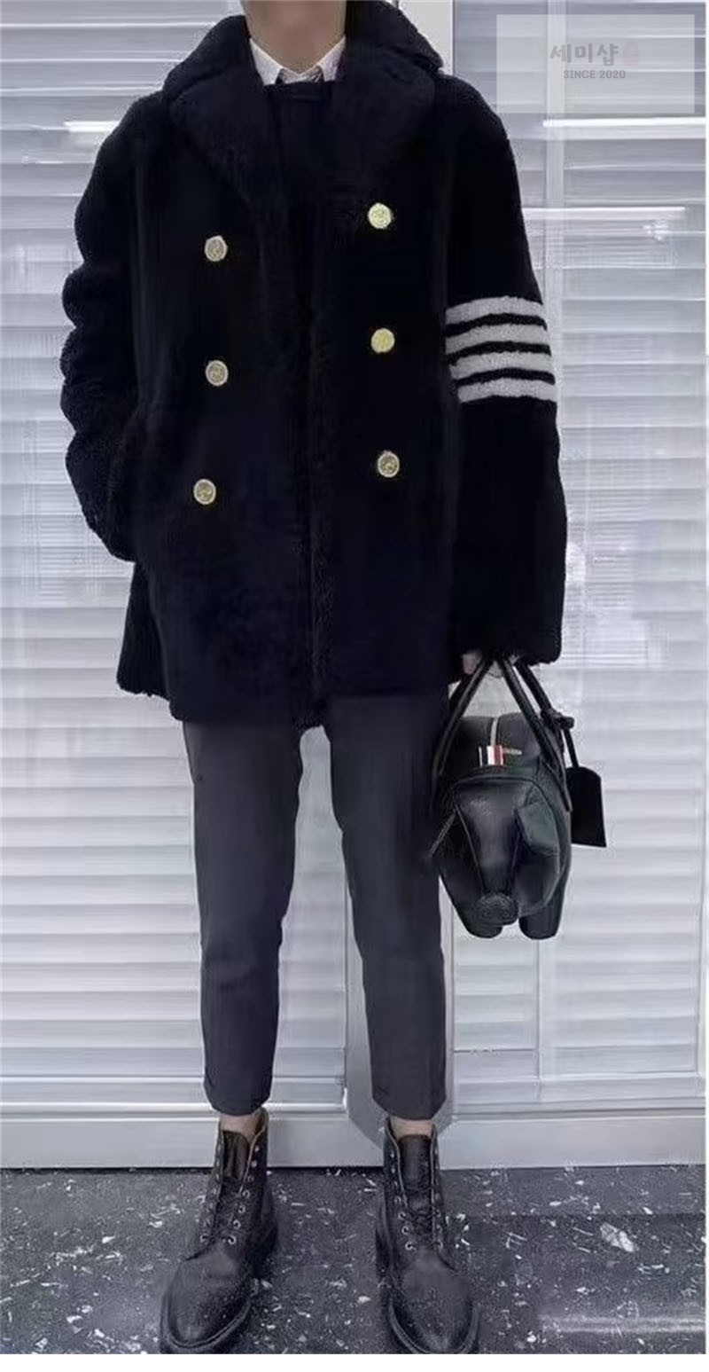 Thom Browne 톰브라운 사선완장 4-Bar 시어링 클래식 피코트 블랙 의류 3번 이미지
