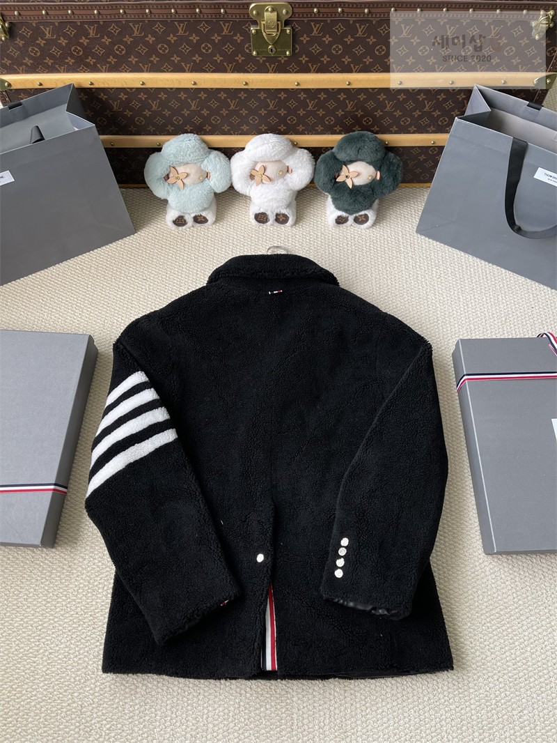 Thom Browne 톰브라운 사선완장 4-Bar 시어링 클래식 피코트 블랙 의류 14번 이미지