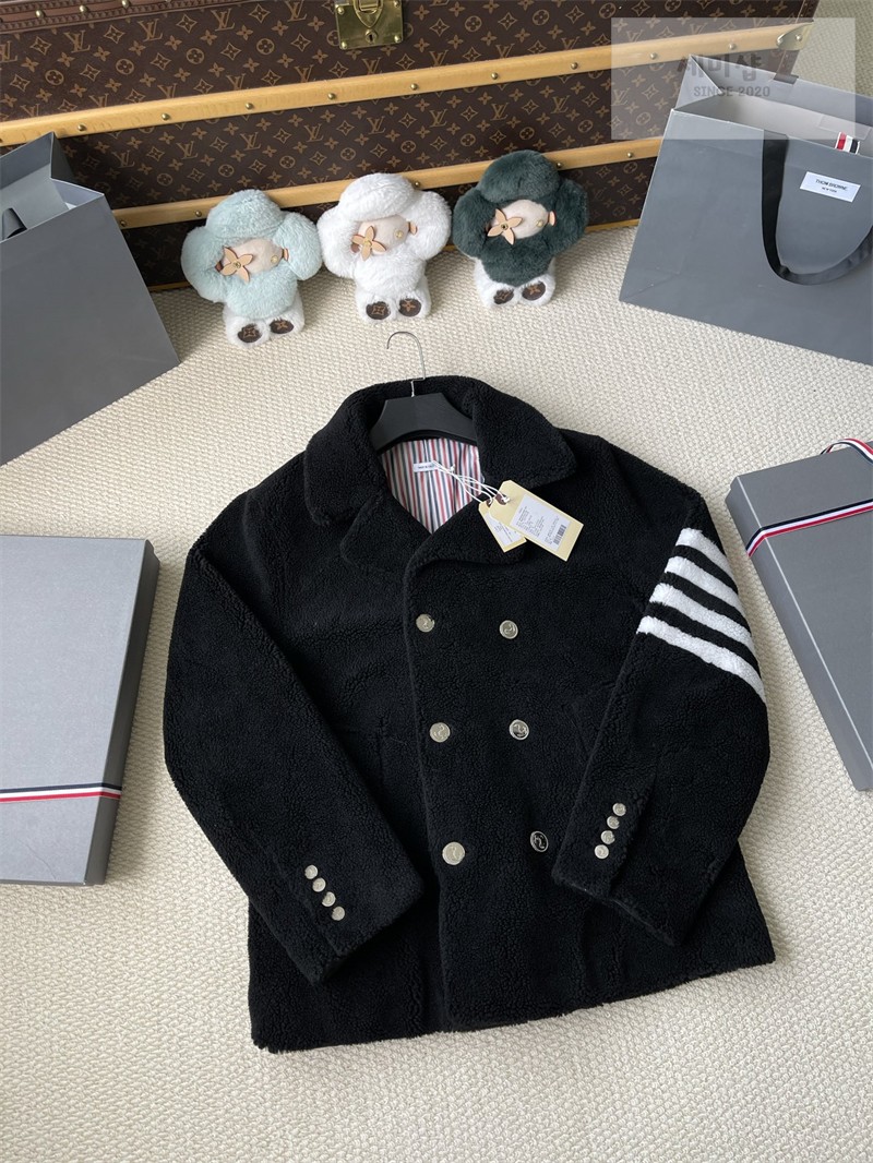 Thom Browne 톰브라운 사선완장 4-Bar 시어링 클래식 피코트 블랙 의류 17번 이미지