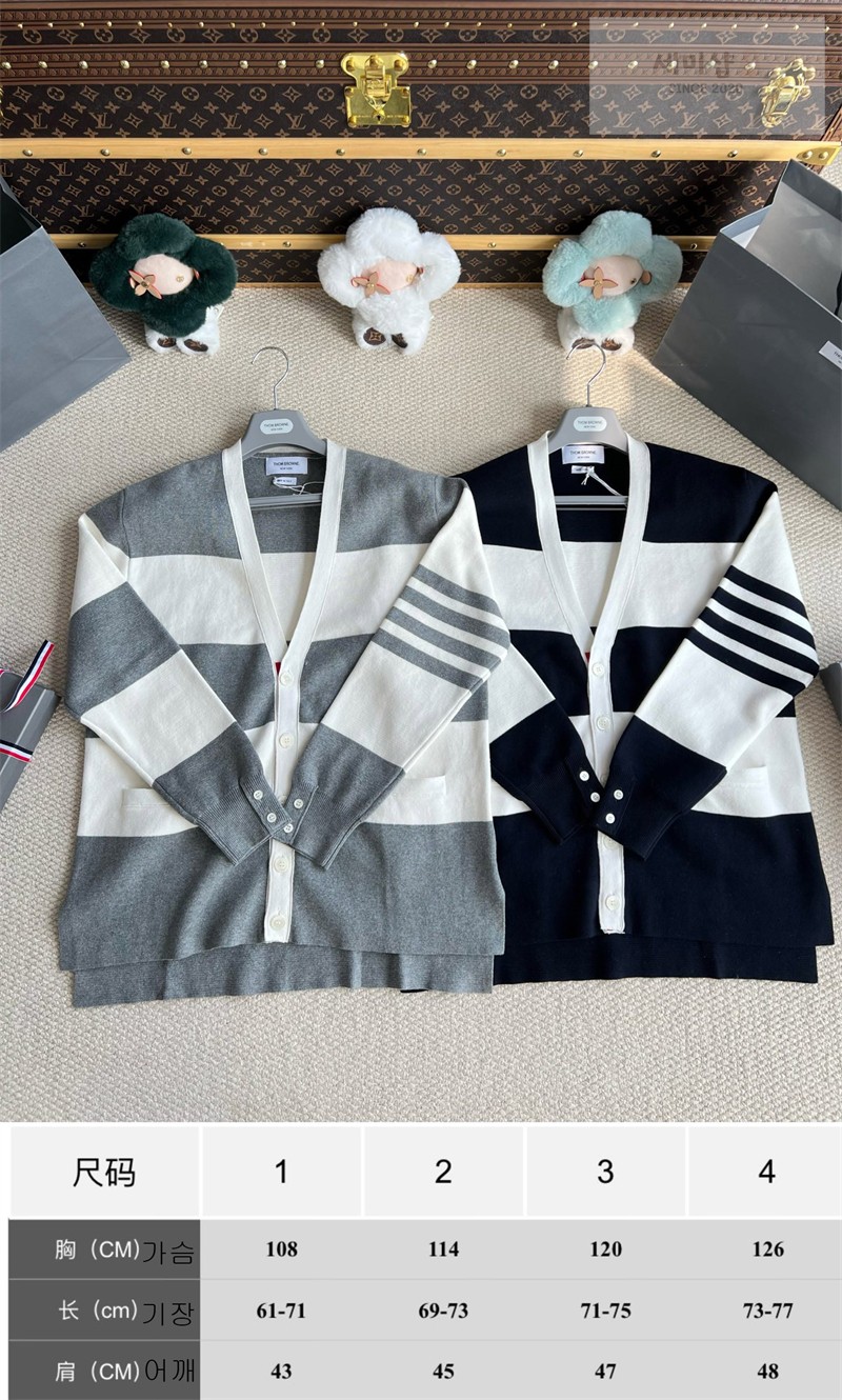 Thom Browne 톰브라운 사선완장 4-Bar 앵커 자카드 봄버 자켓 네이비 의류 2번 이미지