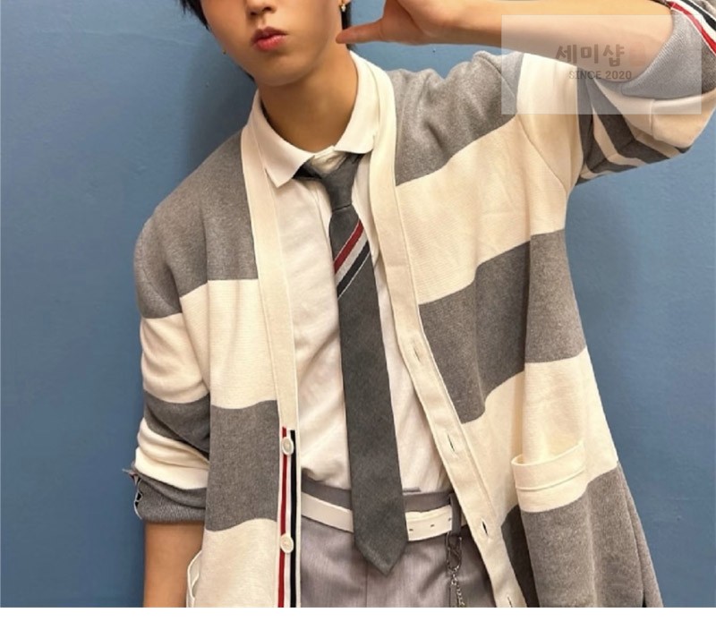 Thom Browne 톰브라운 사선완장 4-Bar 앵커 자카드 봄버 자켓 네이비 의류 4번 이미지