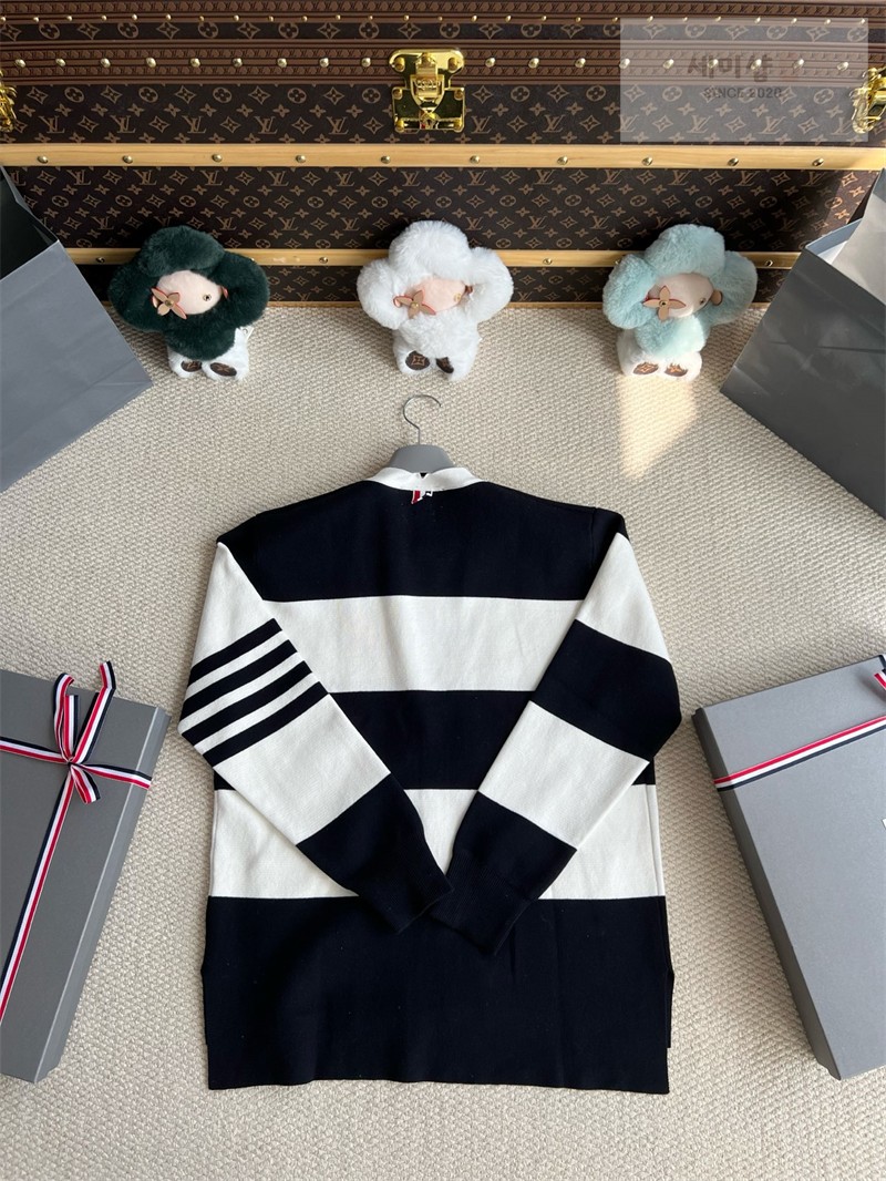 Thom Browne 톰브라운 사선완장 4-Bar 앵커 자카드 봄버 자켓 네이비 의류 16번 이미지