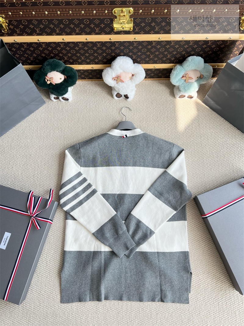 Thom Browne 톰브라운 사선완장 4-Bar 앵커 자카드 봄버 자켓 네이비 의류 25번 이미지