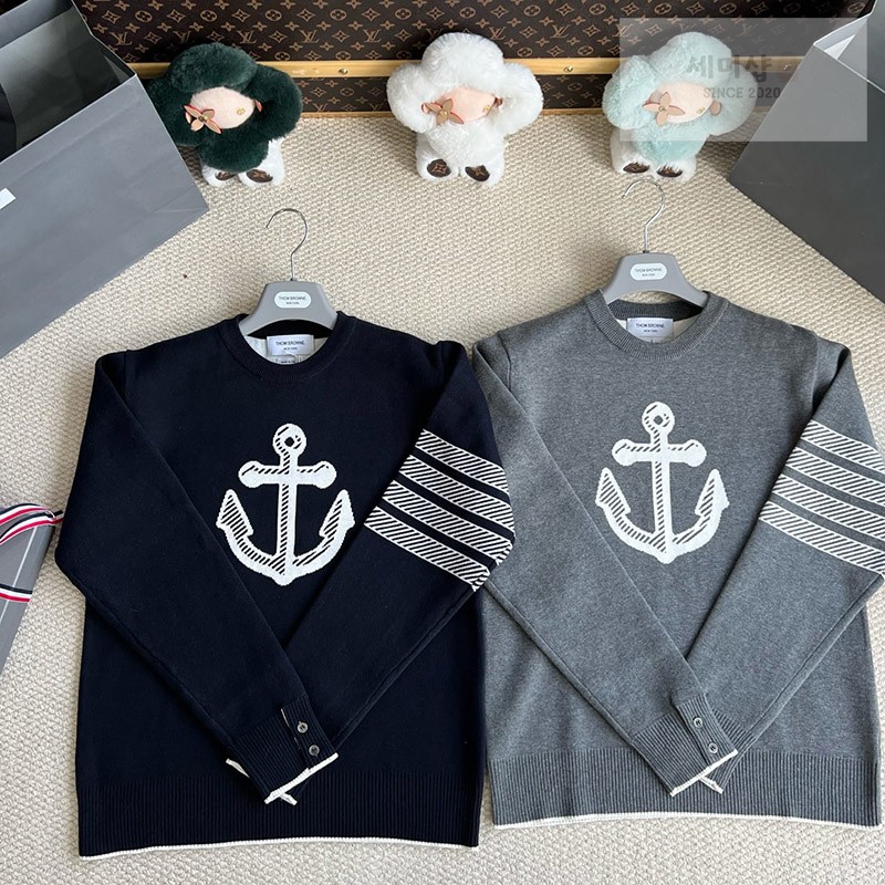 Thom Browne 톰브라운 사선완장 4-Bar 앵커 자카드 크루넥 풀오버 네이비 의류 1번 이미지