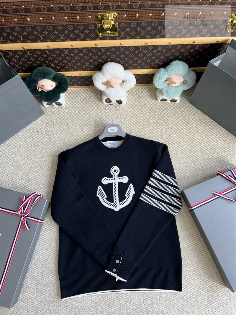 Thom Browne 톰브라운 사선완장 4-Bar 앵커 자카드 크루넥 풀오버 네이비 의류 16번 이미지
