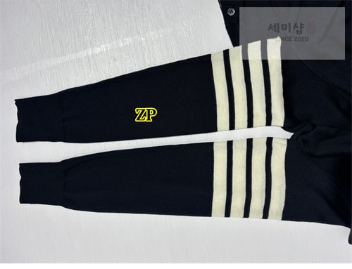 Thom Browne 톰브라운 사선완장 4-Bar 여성용 울 가디건 의류 32번 이미지