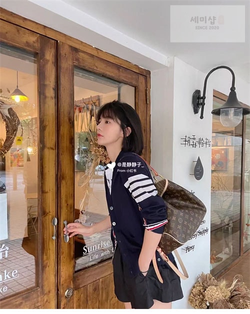 Thom Browne 톰브라운 사선완장 4-Bar 여성용 울 가디건 의류 27번 이미지