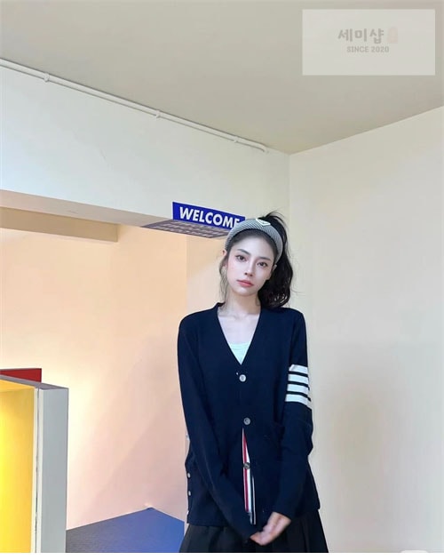 Thom Browne 톰브라운 사선완장 4-Bar 여성용 울 가디건 의류 28번 이미지