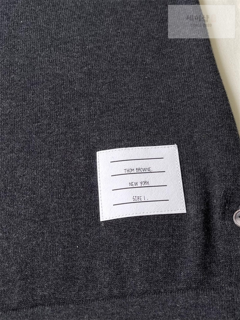 Thom Browne 톰브라운 사선완장 4-Bar 울 저지 폴로 셔츠 & 팬츠 세트 다크 그레이 의류 21번 이미지