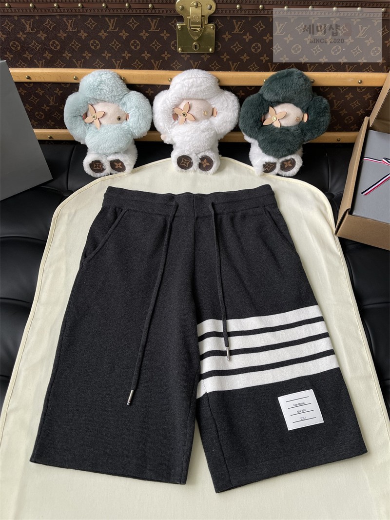 Thom Browne 톰브라운 사선완장 4-Bar 울 저지 폴로 셔츠 & 팬츠 세트 다크 그레이 의류 24번 이미지