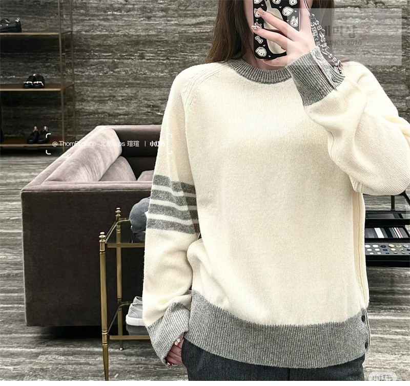 Thom Browne 톰브라운 사선완장 4-Bar 울 크루넥 스웨터 그린 의류 4번 이미지