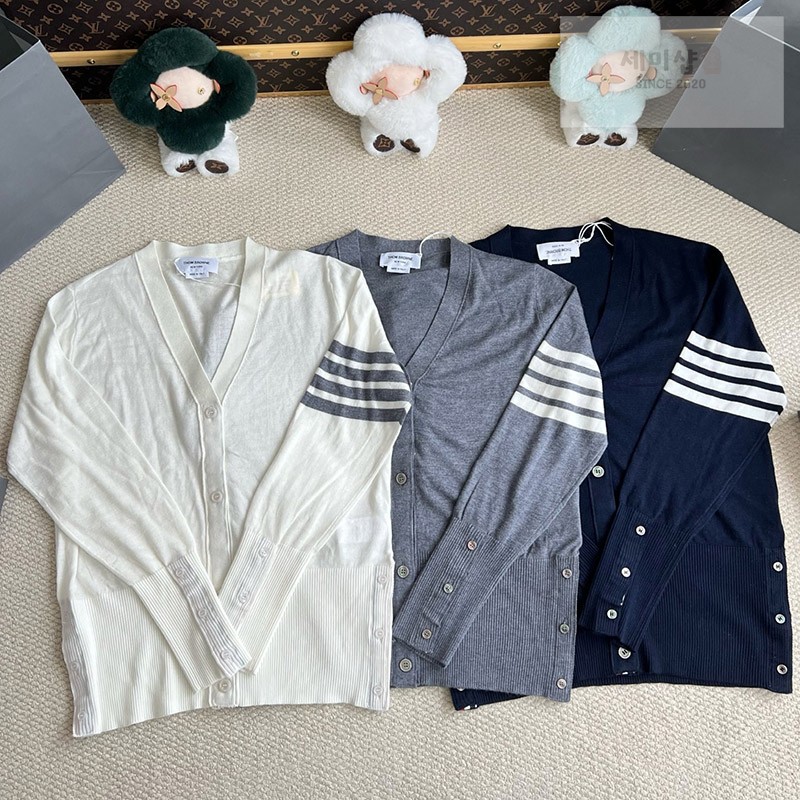 Thom Browne 톰브라운 사선완장 4-Bar 울 클래식 가디건 여성용 블루 의류 1번 이미지