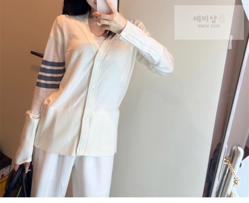 Thom Browne 톰브라운 사선완장 4-Bar 울 클래식 가디건 여성용 블루 의류 4번 이미지