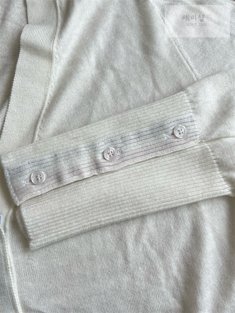 Thom Browne 톰브라운 사선완장 4-Bar 울 클래식 가디건 여성용 블루 의류 39번 이미지