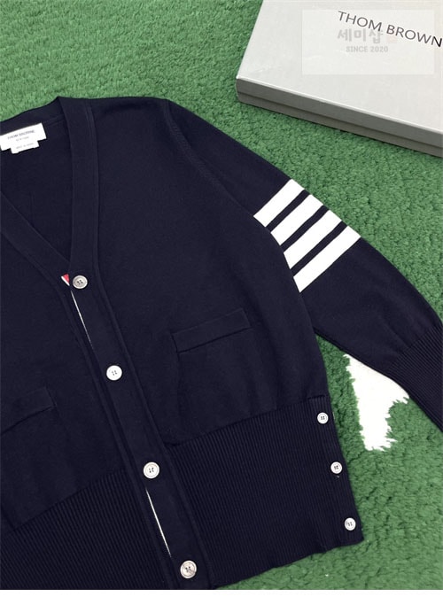 Thom Browne 톰브라운 사선완장 4-Bar 캐시미어 크롭 v넥 가디건 의류 20번 이미지