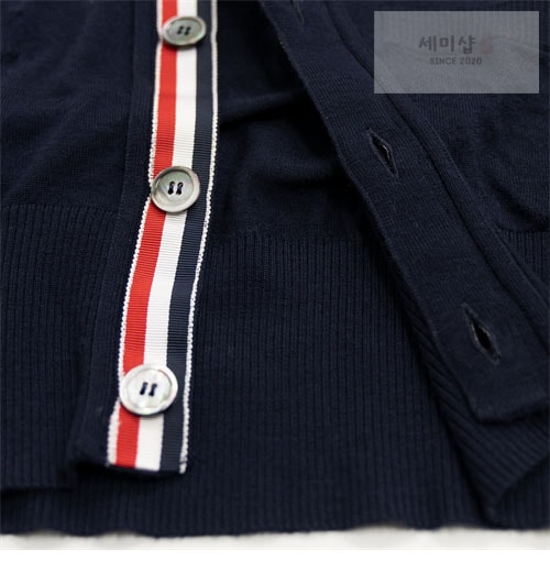 Thom Browne 톰브라운 사선완장 4-Bar 클래식 가디건 레플리카 6번 이미지 - 의류 | 세미샵 레플리카 사이트