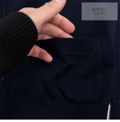 Thom Browne 톰브라운 사선완장 4-Bar 클래식 가디건 레플리카 27번 이미지 - 의류 | 세미샵 레플리카 사이트
