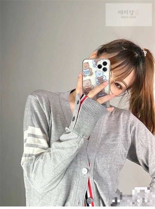 Thom Browne 톰브라운 사선완장 4-Bar 클래식 가디건 의류 22번 이미지