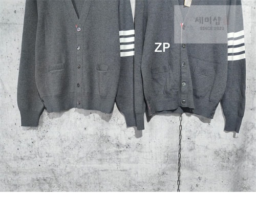 Thom Browne 톰브라운 사선완장 4-Bar 클래식 울 가디건 의류 4번 이미지