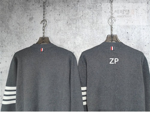 Thom Browne 톰브라운 사선완장 4-Bar 클래식 울 가디건 의류 5번 이미지