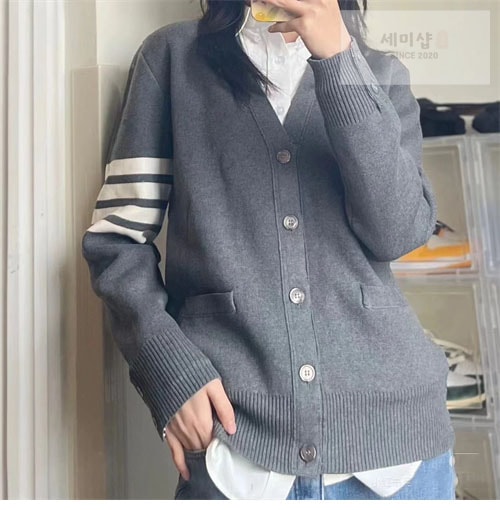 Thom Browne 톰브라운 사선완장 4-Bar 클래식 울 가디건 의류 30번 이미지