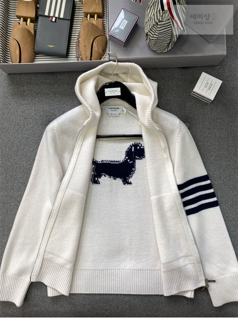 Thom Browne 톰브라운 사선완장 4-Bar 클래식 울 후드 집업 레플리카 5번 이미지 - 의류 | 세미샵 레플리카 사이트