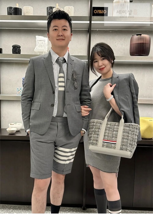 Thom Browne 톰브라운 사선완장 4-Bar 플레인 우븐 클래식 블레이저 / 팬츠 세트 의류 2번 이미지