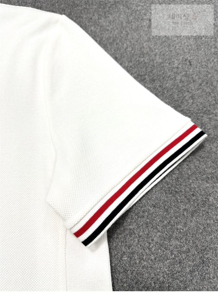 Thom Browne 톰브라운 삼선 스트라이프 반팔 티셔츠 레플리카 12번 이미지 - 의류 | 세미샵 레플리카 사이트