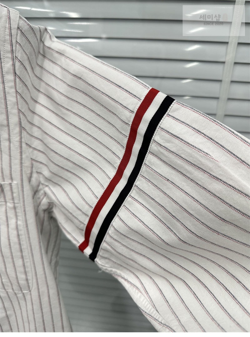 Thom Browne 톰브라운 암밴드 스트레이트 핏 옥스포드 셔츠 의류 13번 이미지