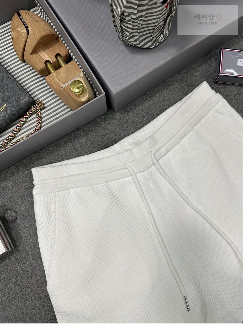 Thom Browne 톰브라운 와플 사선완장 4-Bar 스웨트팬츠 의류 4번 이미지