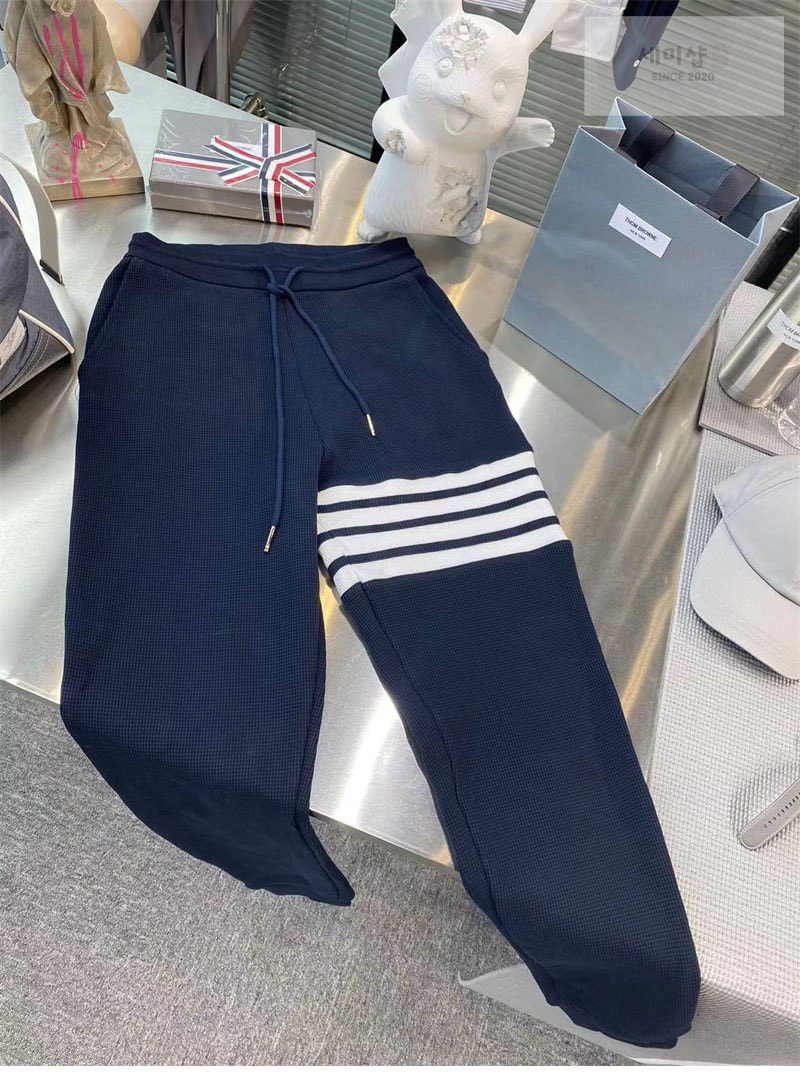 Thom Browne 톰브라운 와플 사선완장 4-Bar 스웨트팬츠 의류 2번 이미지