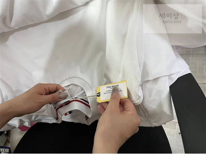 Thom Browne 톰브라운 코튼 반팔 티셔츠 화이트 레플리카 21번 이미지 - 의류 | 세미샵 레플리카 사이트