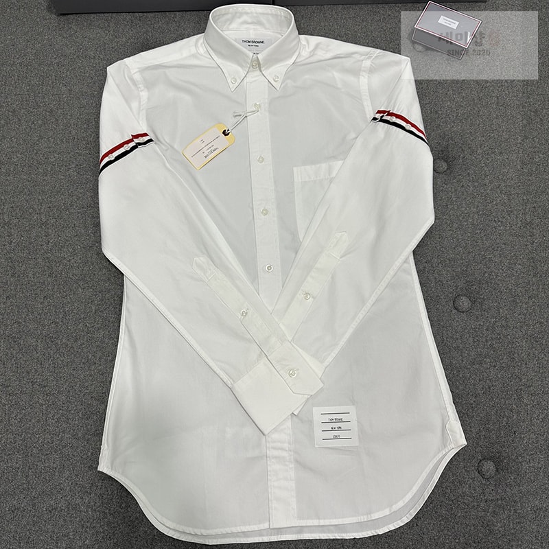 Thom Browne 톰브라운 클래식 포플린 암밴드 셔츠 레플리카 1번 이미지 - 의류 | 세미샵 레플리카 사이트