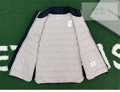 Thom Browne 톰브라운 퍼넬 넥다운 패딩 베스트 의류 4번 이미지