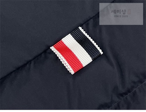 Thom Browne 톰브라운 퍼넬 넥다운 패딩 베스트 의류 7번 이미지
