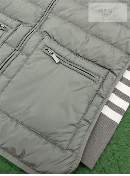 Thom Browne 톰브라운 퍼넬 넥다운 패딩 베스트 의류 14번 이미지
