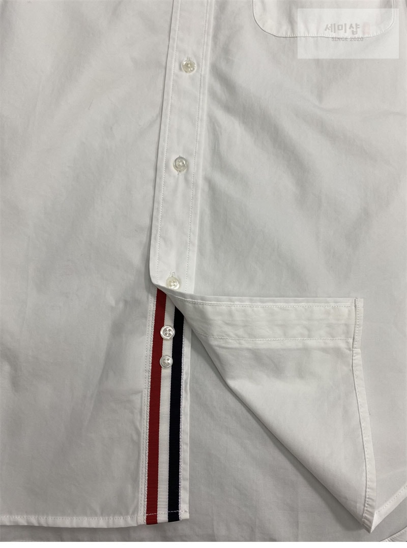 Thom Browne 톰브라운 포플린 히든 삼선 클래식 셔츠 레플리카 9번 이미지 - 의류 | 세미샵 레플리카 사이트