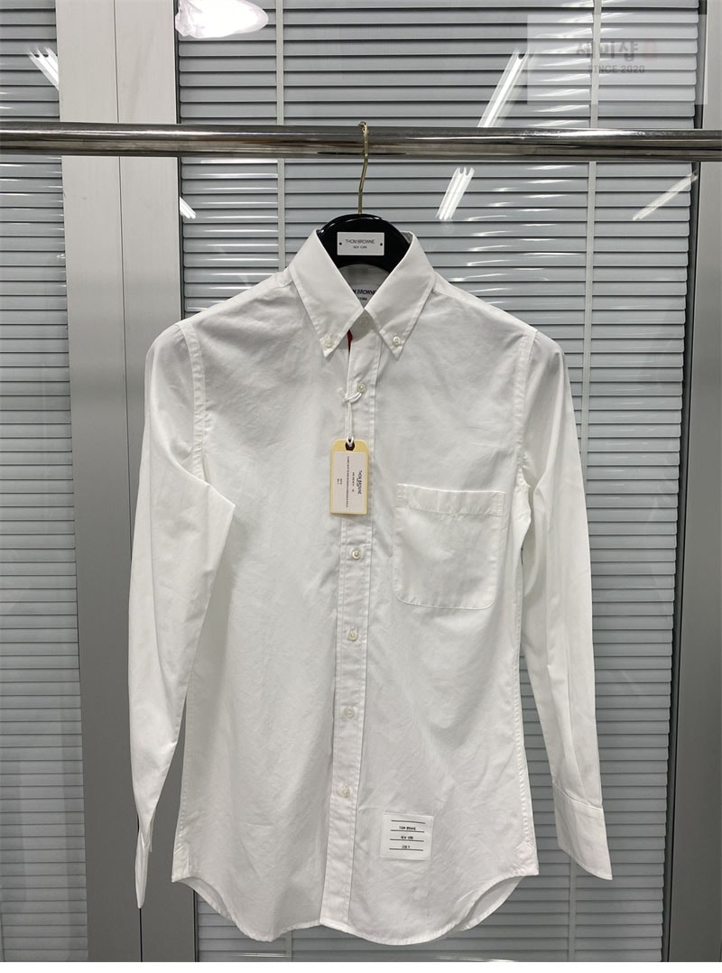 Thom Browne 톰브라운 포플린 히든 삼선 클래식 셔츠 레플리카 21번 이미지 - 의류 | 세미샵 레플리카 사이트