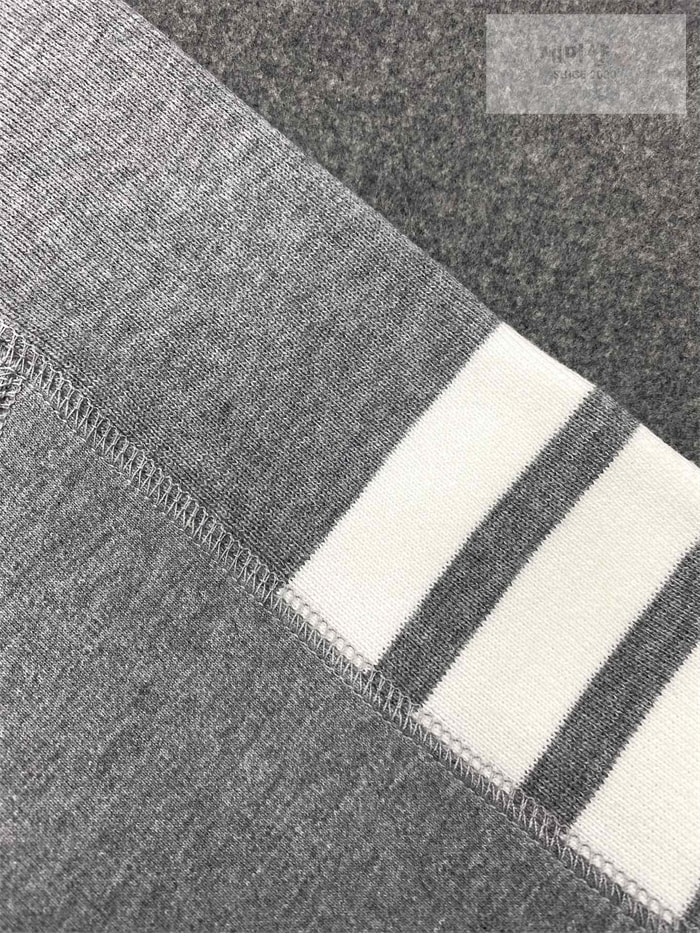 Thom Browne 톰브라운 4-Bar 사선완장 반팔 티셔츠 의류 18번 이미지