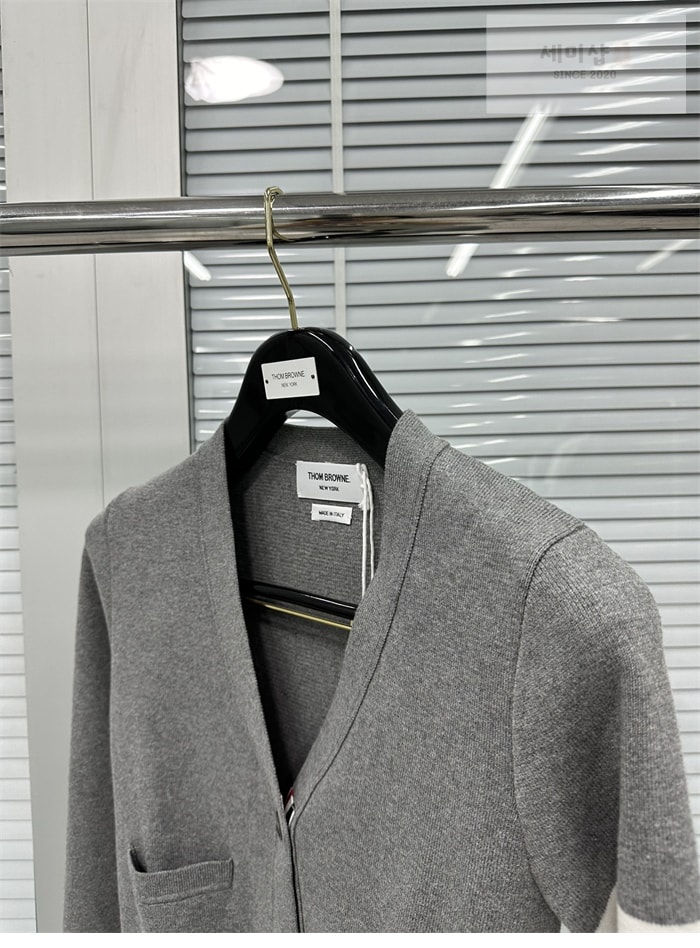 Thom Browne 톰브라운 4-Bar 사선완장 여성용 가디건 레플리카 25번 이미지 - 의류 | 세미샵 레플리카 사이트