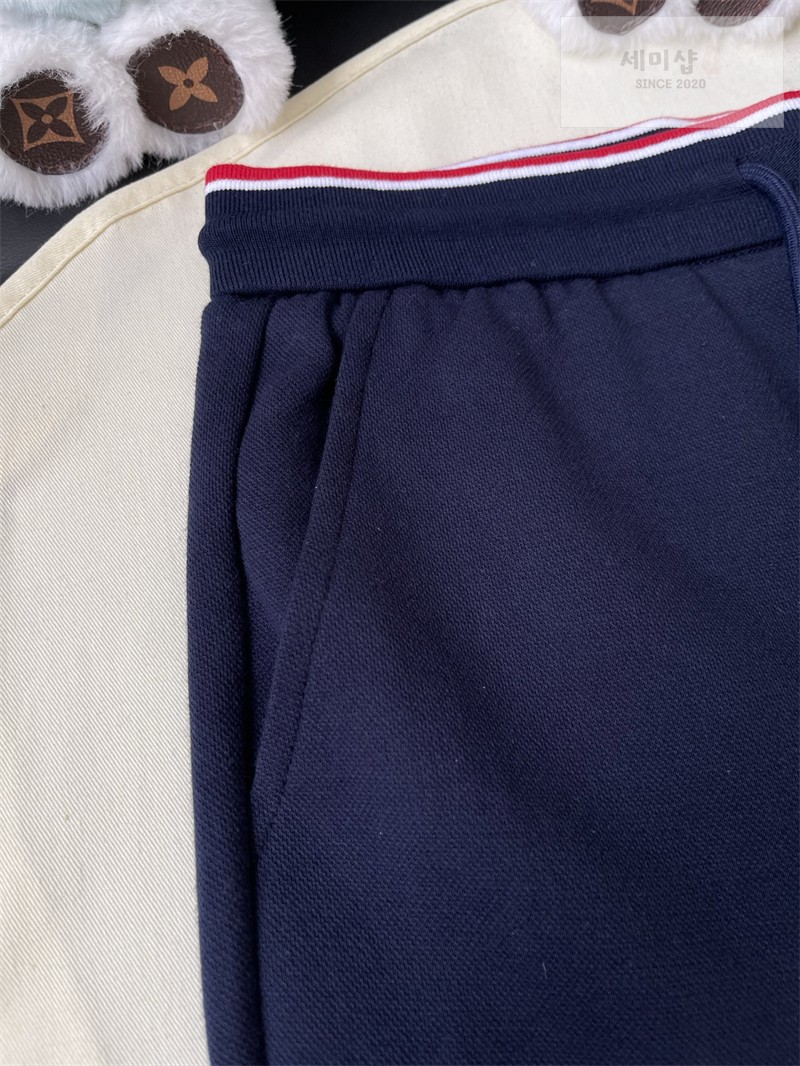Thom Browne 톰브라운 RWB 스트라이프 미드 숏 팬츠 그레이 의류 25번 이미지