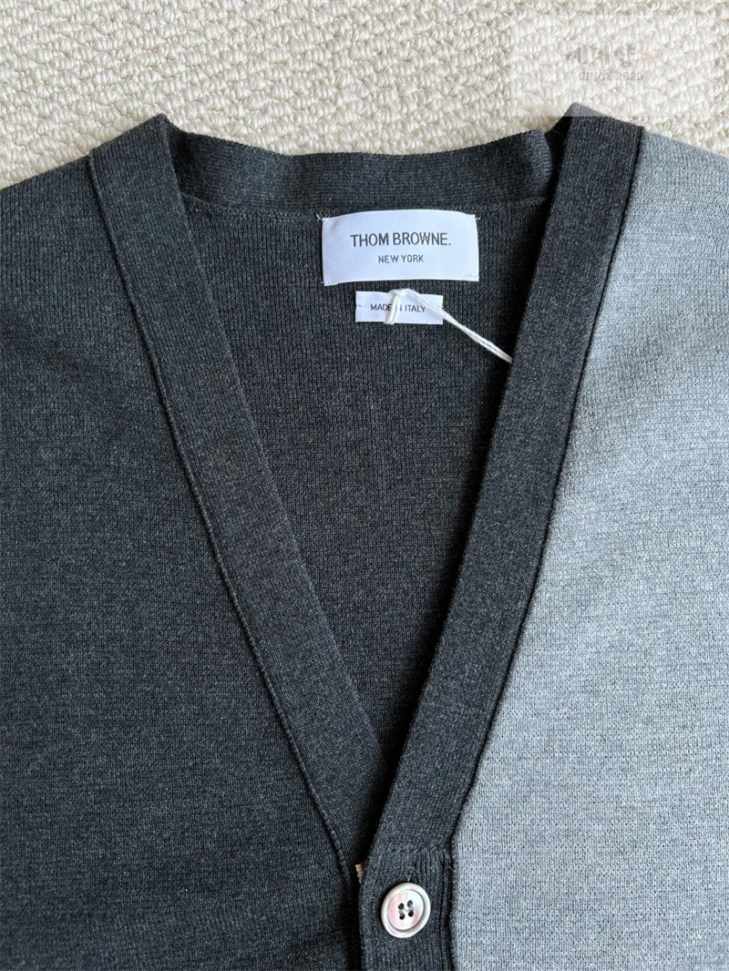 Thom Browne 톰브라운 RWB 암밴드 코튼 밀라노 스티치 블록 가디건 브라운 의류 17번 이미지
