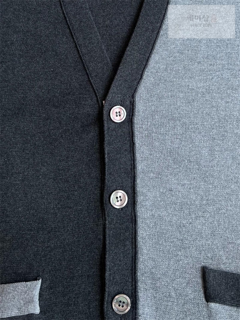 Thom Browne 톰브라운 RWB 암밴드 코튼 밀라노 스티치 블록 가디건 브라운 의류 18번 이미지