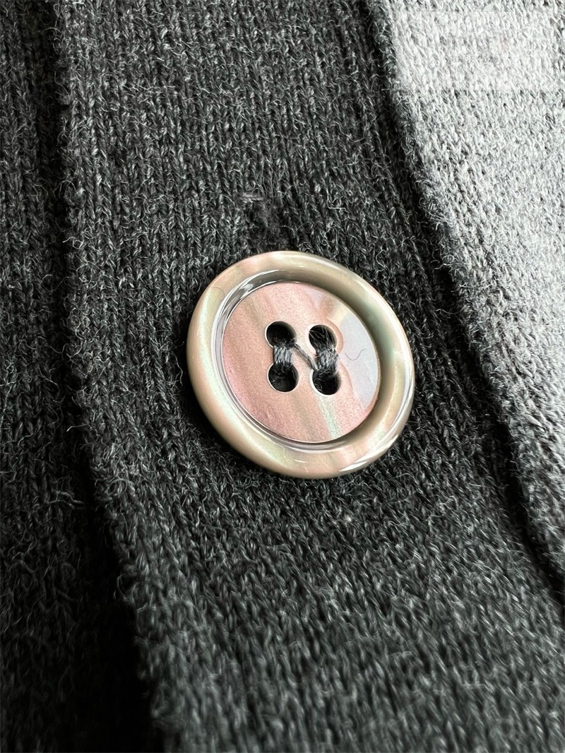 Thom Browne 톰브라운 RWB 암밴드 코튼 밀라노 스티치 블록 가디건 브라운 의류 20번 이미지