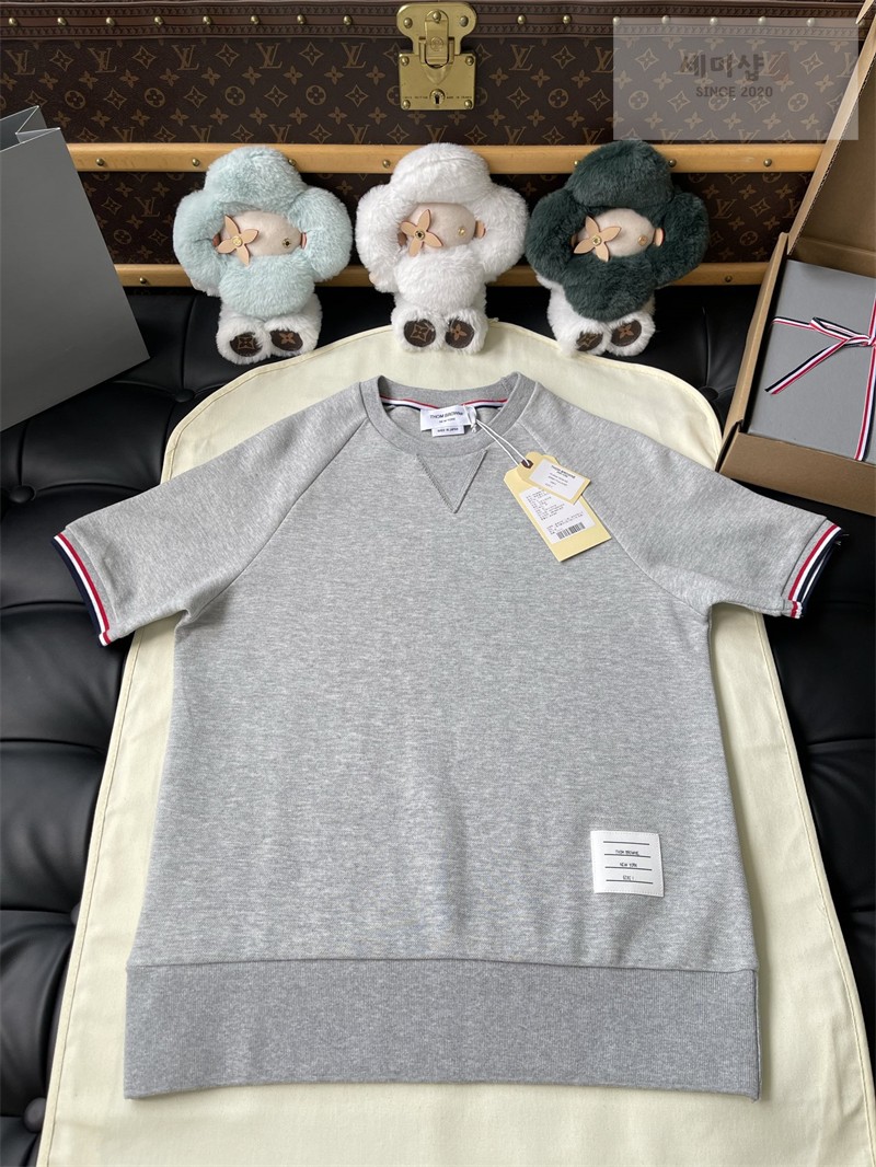 Thom Browne 톰브라운 RWB 코튼 피케 루프백 반팔 풀오버 스웨트셔츠 그레이 의류 14번 이미지