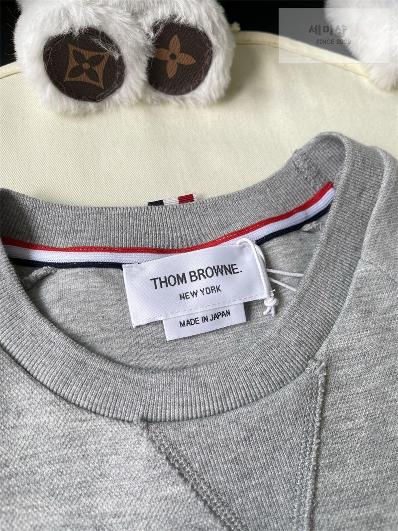 Thom Browne 톰브라운 RWB 코튼 피케 루프백 반팔 풀오버 스웨트셔츠 그레이 의류 18번 이미지