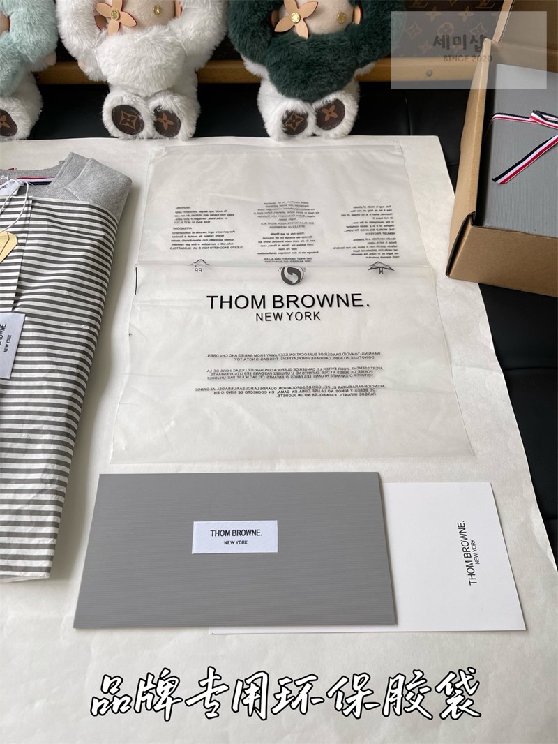 Thom Browne 톰브라운 RWB 코튼 피케 루프백 반팔 풀오버 스웨트셔츠 그레이 의류 35번 이미지